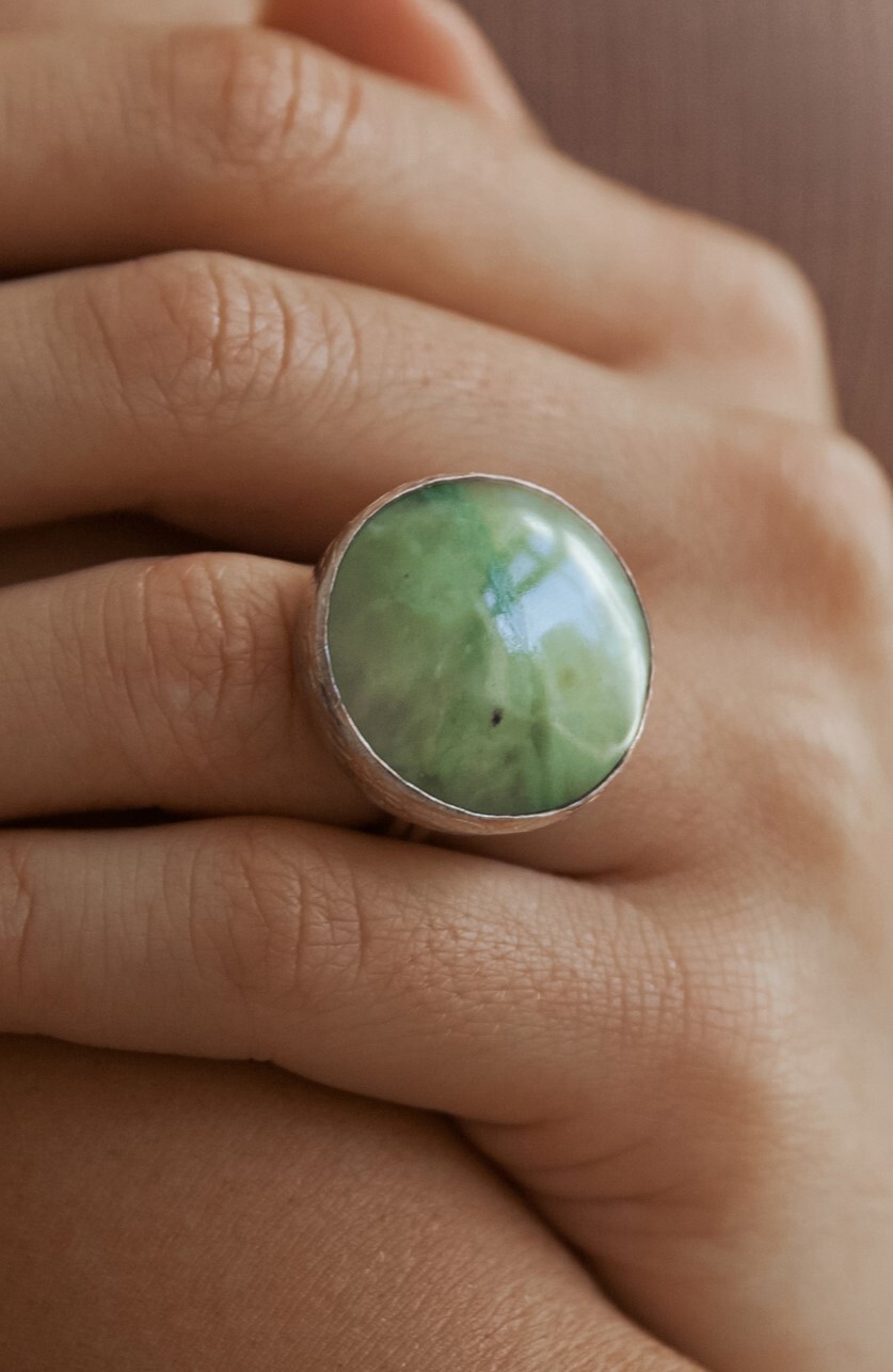 Кольцо с везувианом