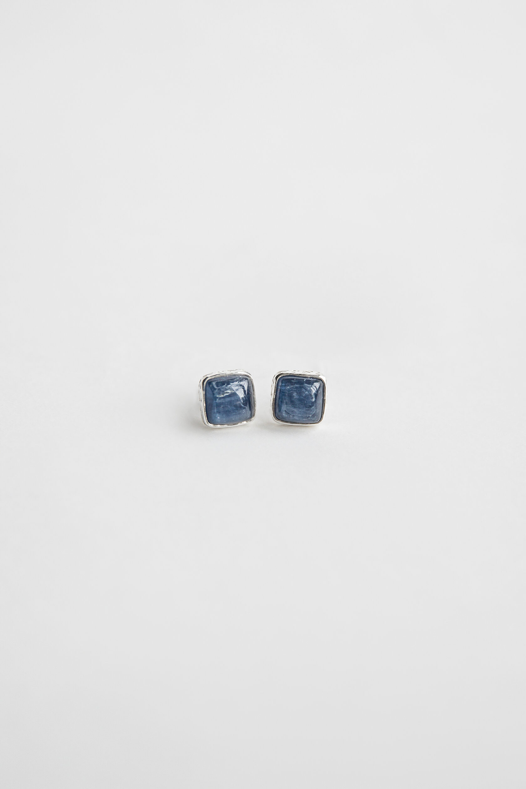 Серьги с кианитом