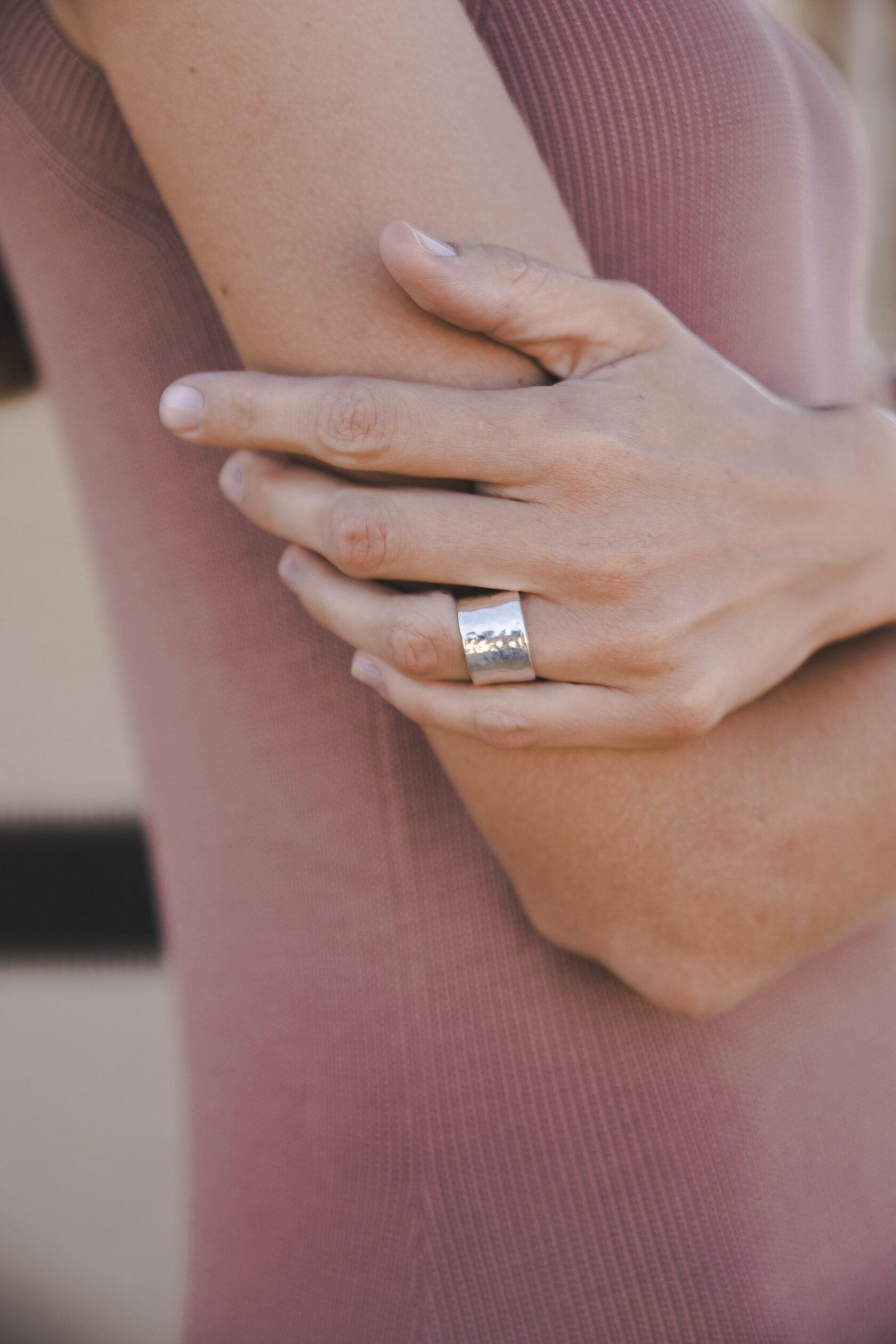 Кольцо широкое