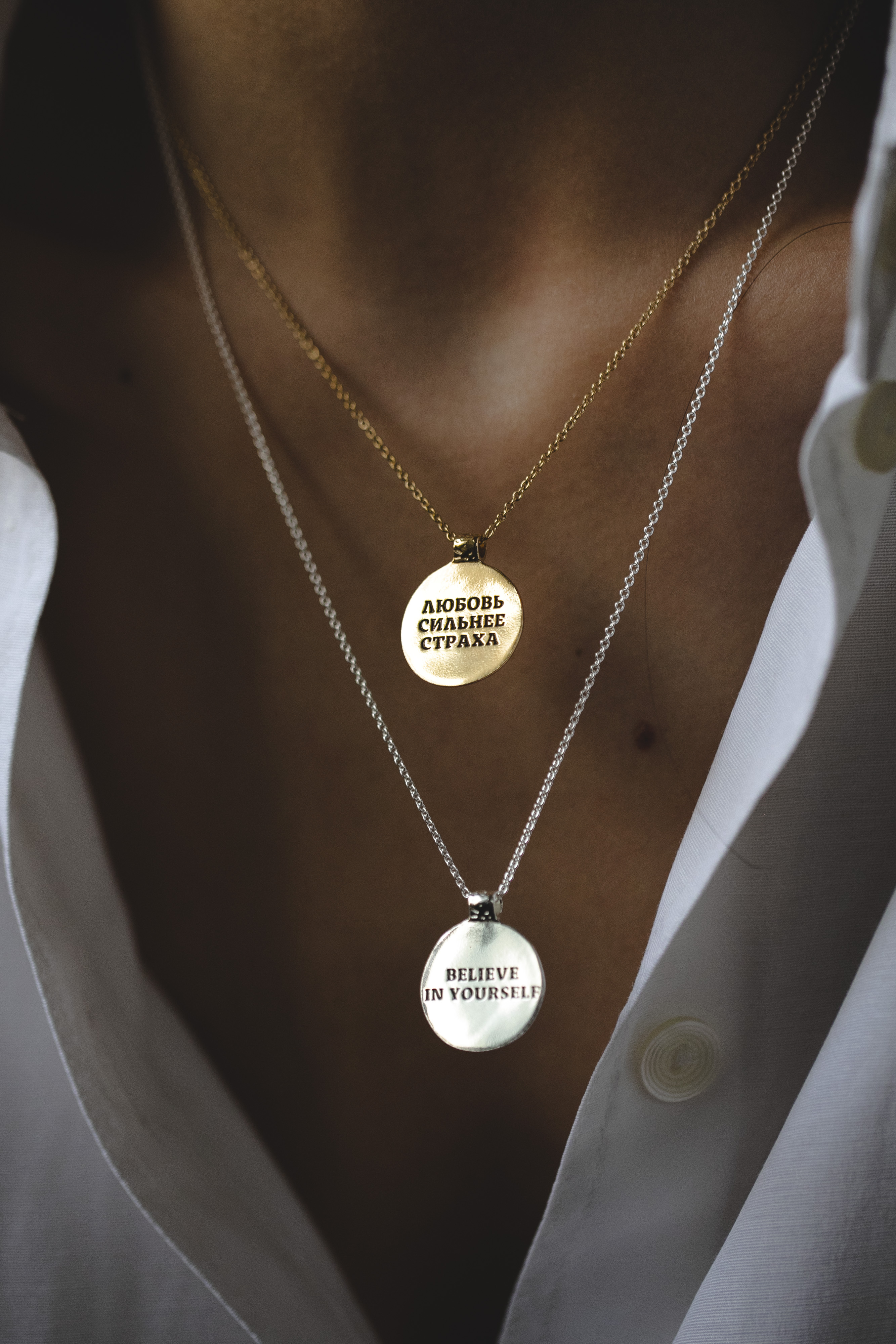 Медальон История