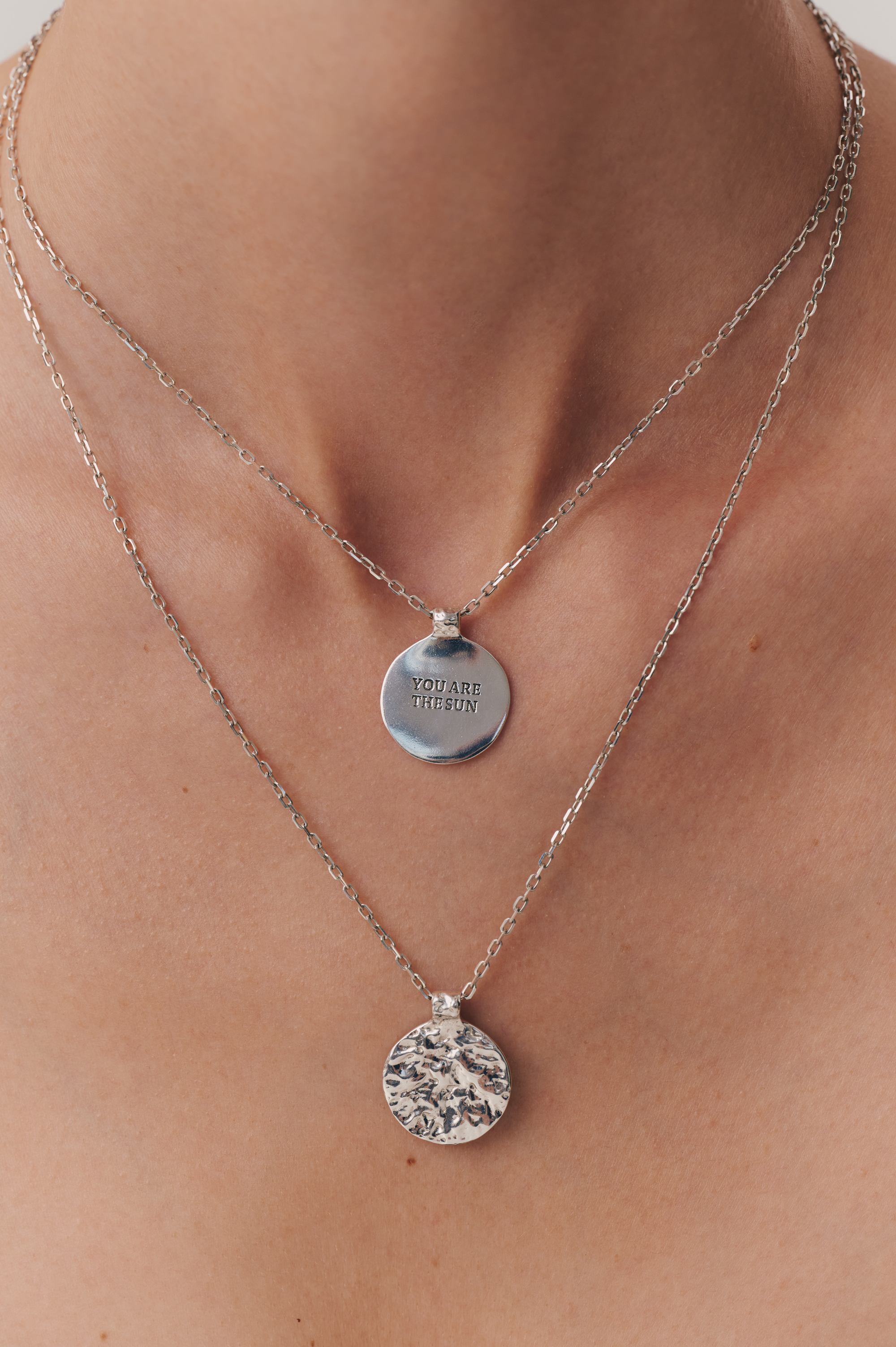 Медальон История