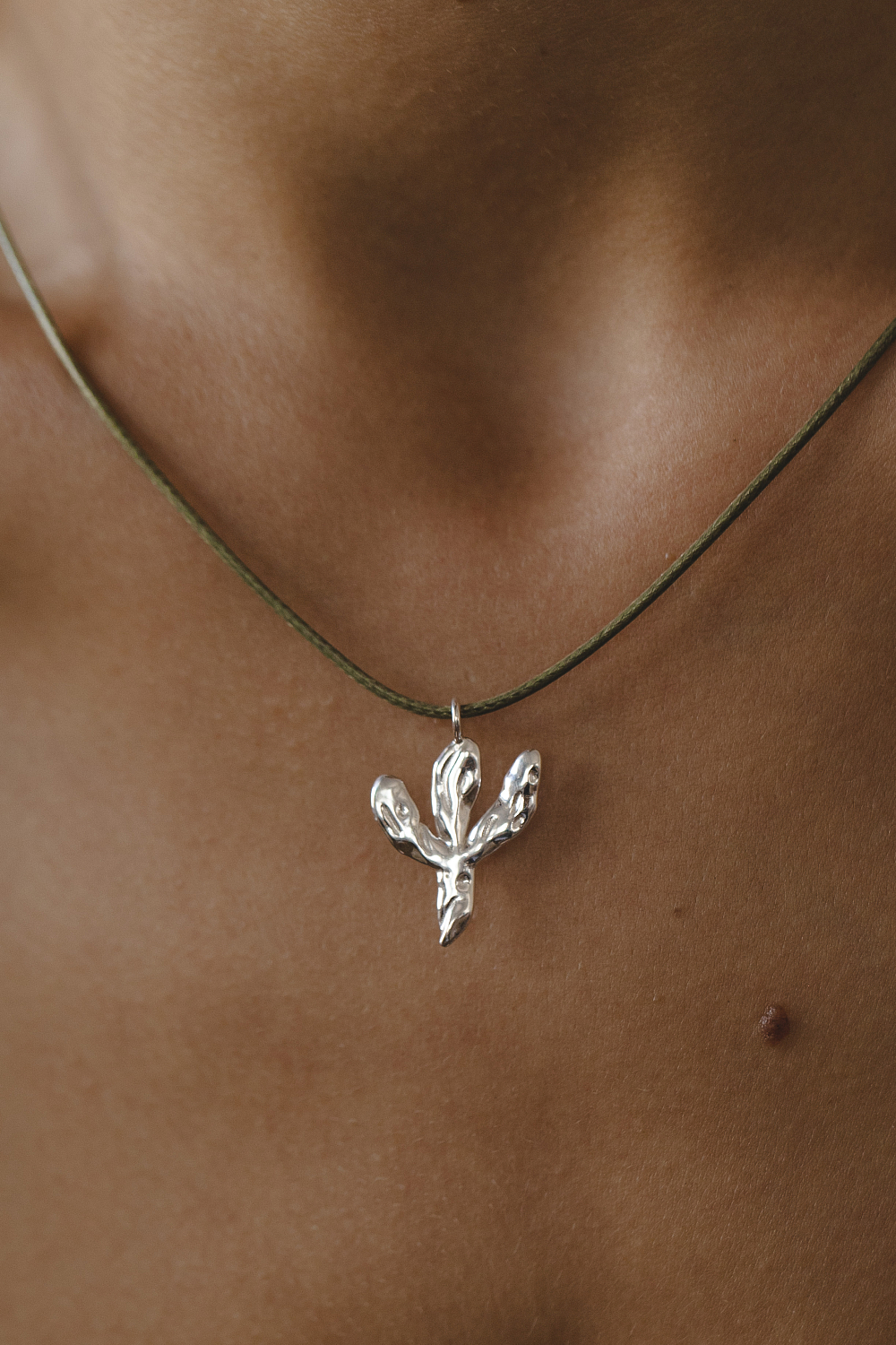 Подвеска на шнуре "Свобода"