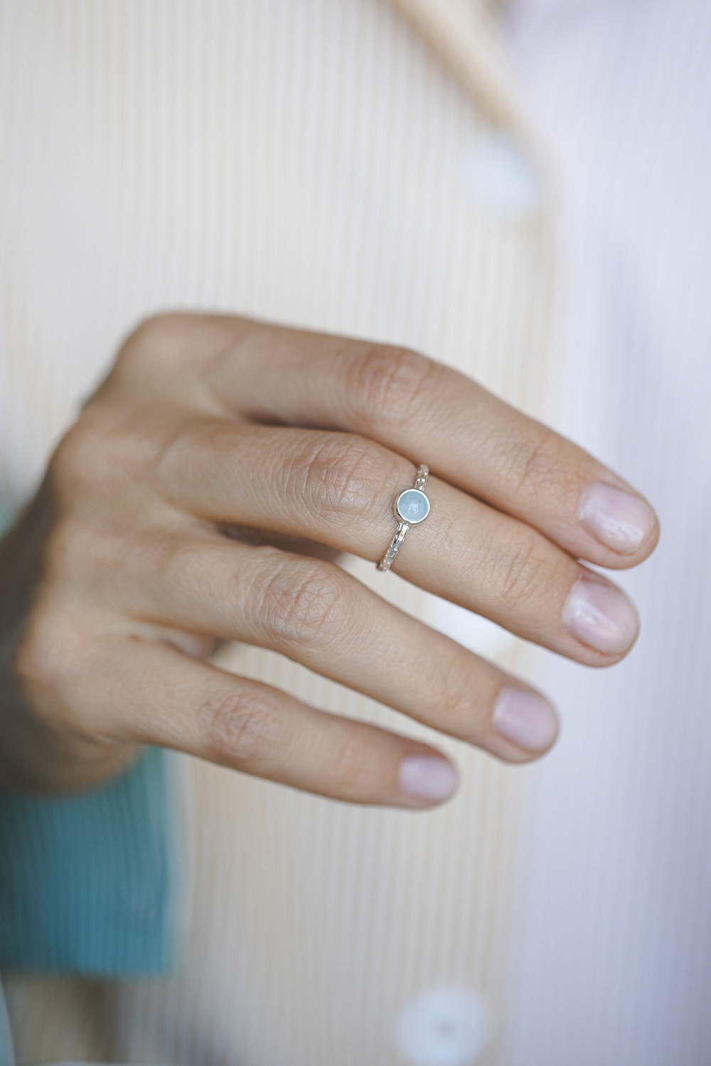 Кольцо с маленьким аквамарином