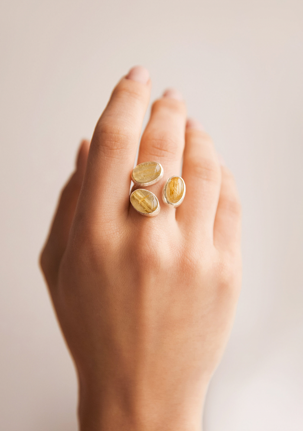 Кольцо с рутиловым кварцем