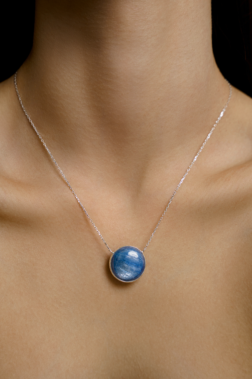 Подвеска с кианитом