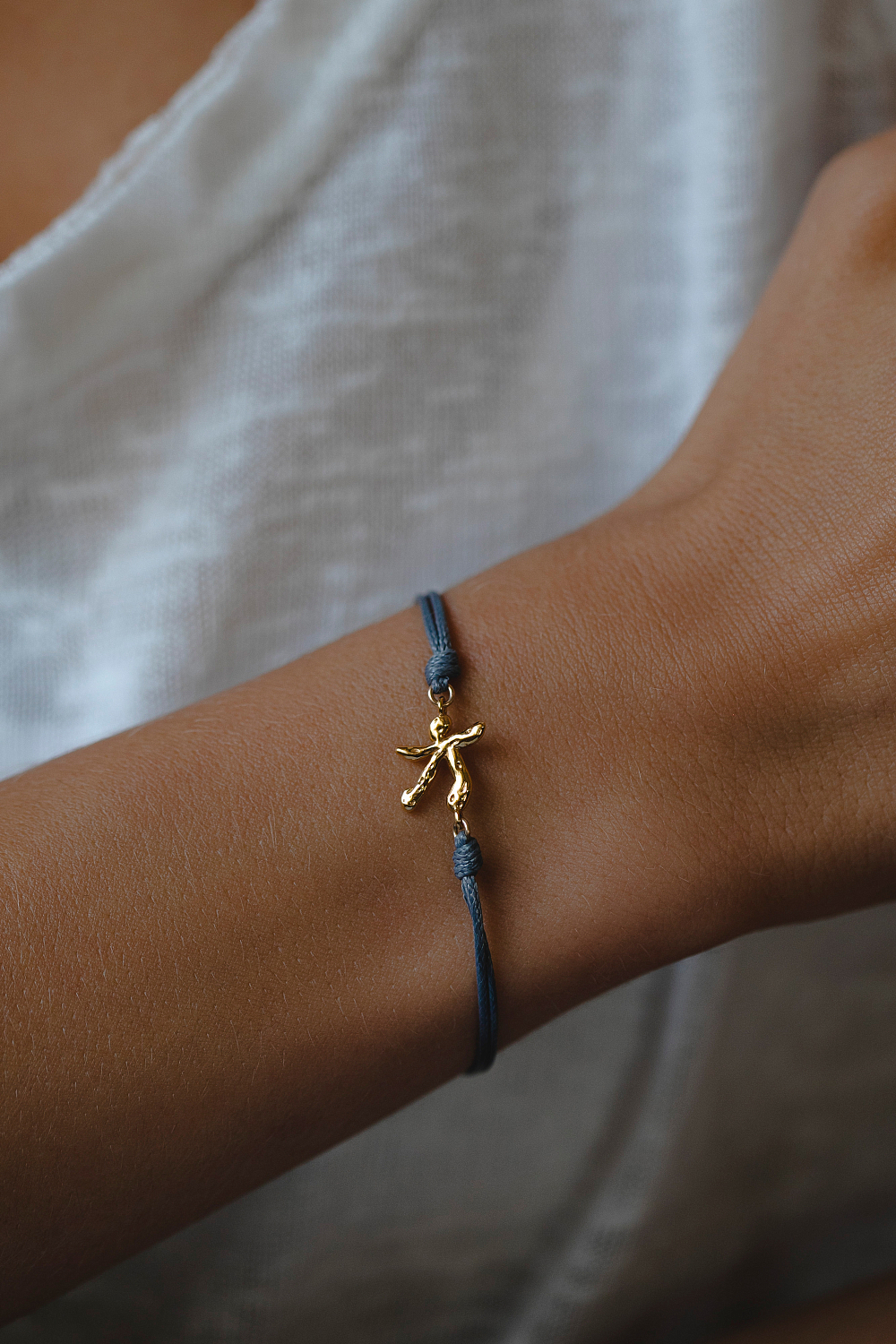 Браслет на нити I am