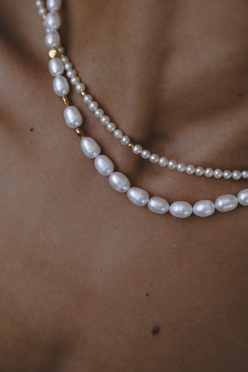 Жемчужная нить с бусинами