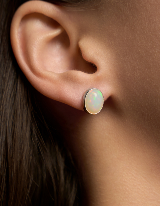 Пусеты с эфиопским опалом