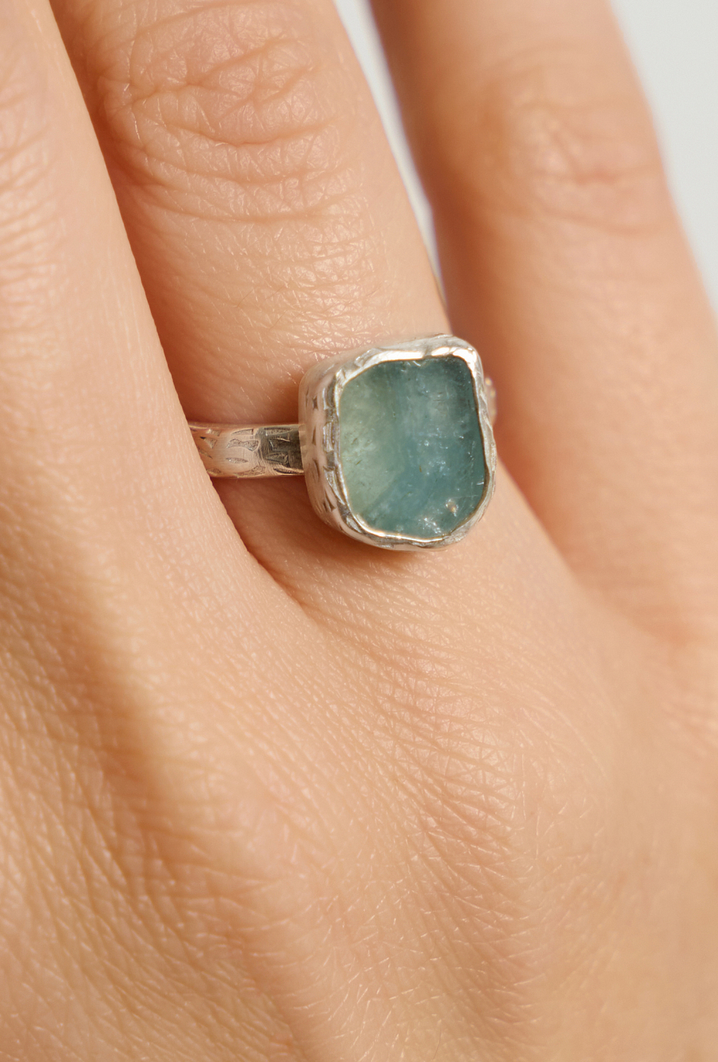 Кольцо с аквамарином