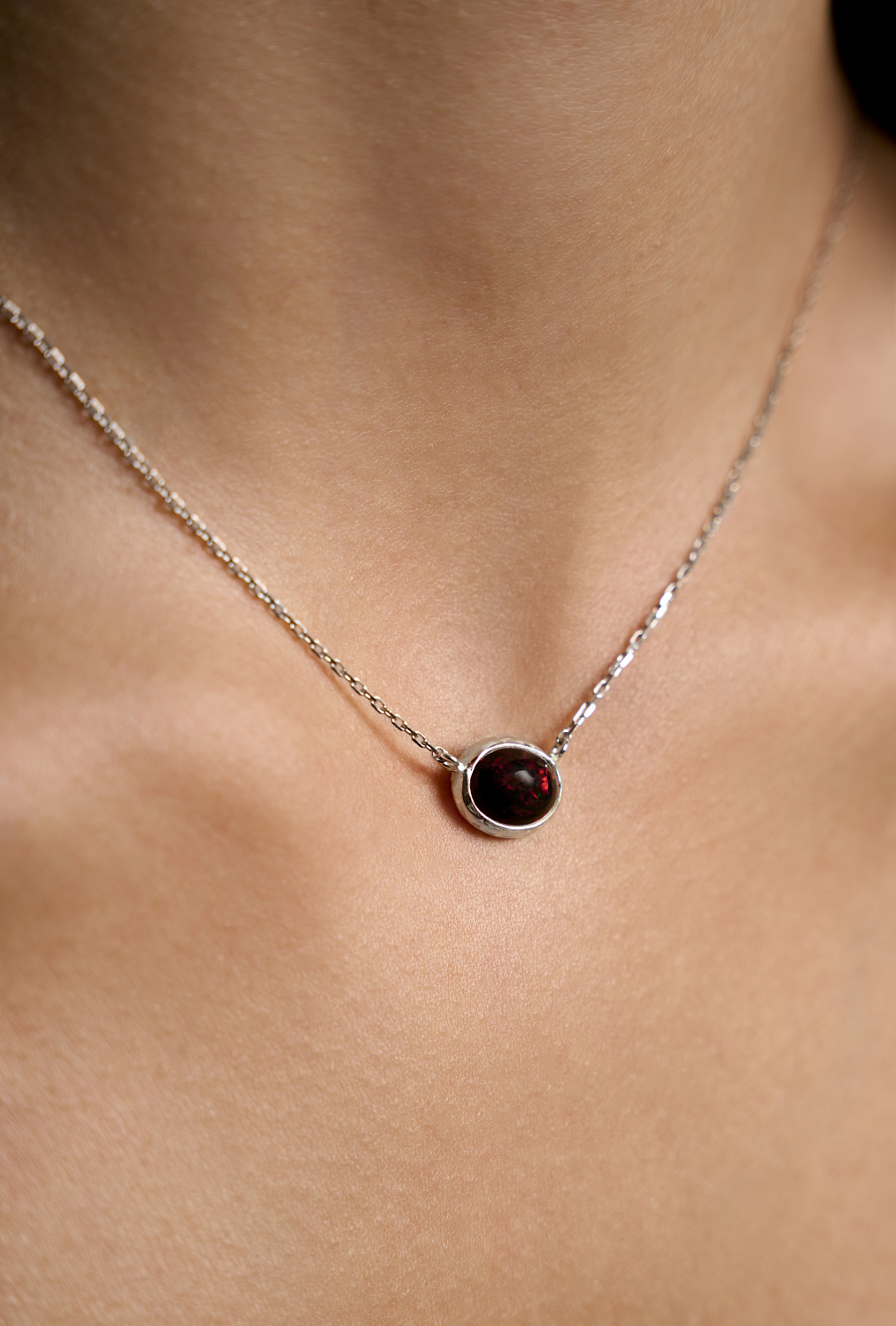 Подвеска с эфиопским опалом