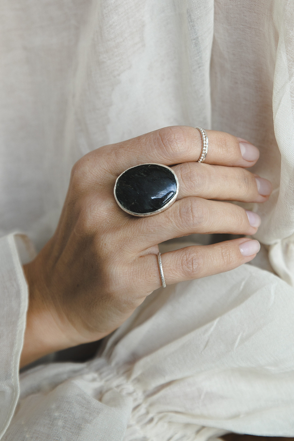 Кольцо с флогопитом