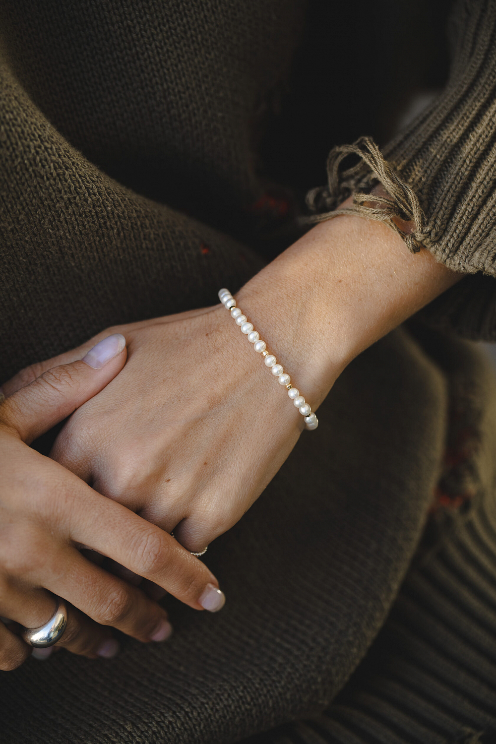 Браслет с бусинами речного жемчуга