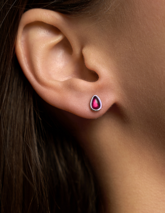 Пусеты с гранатом