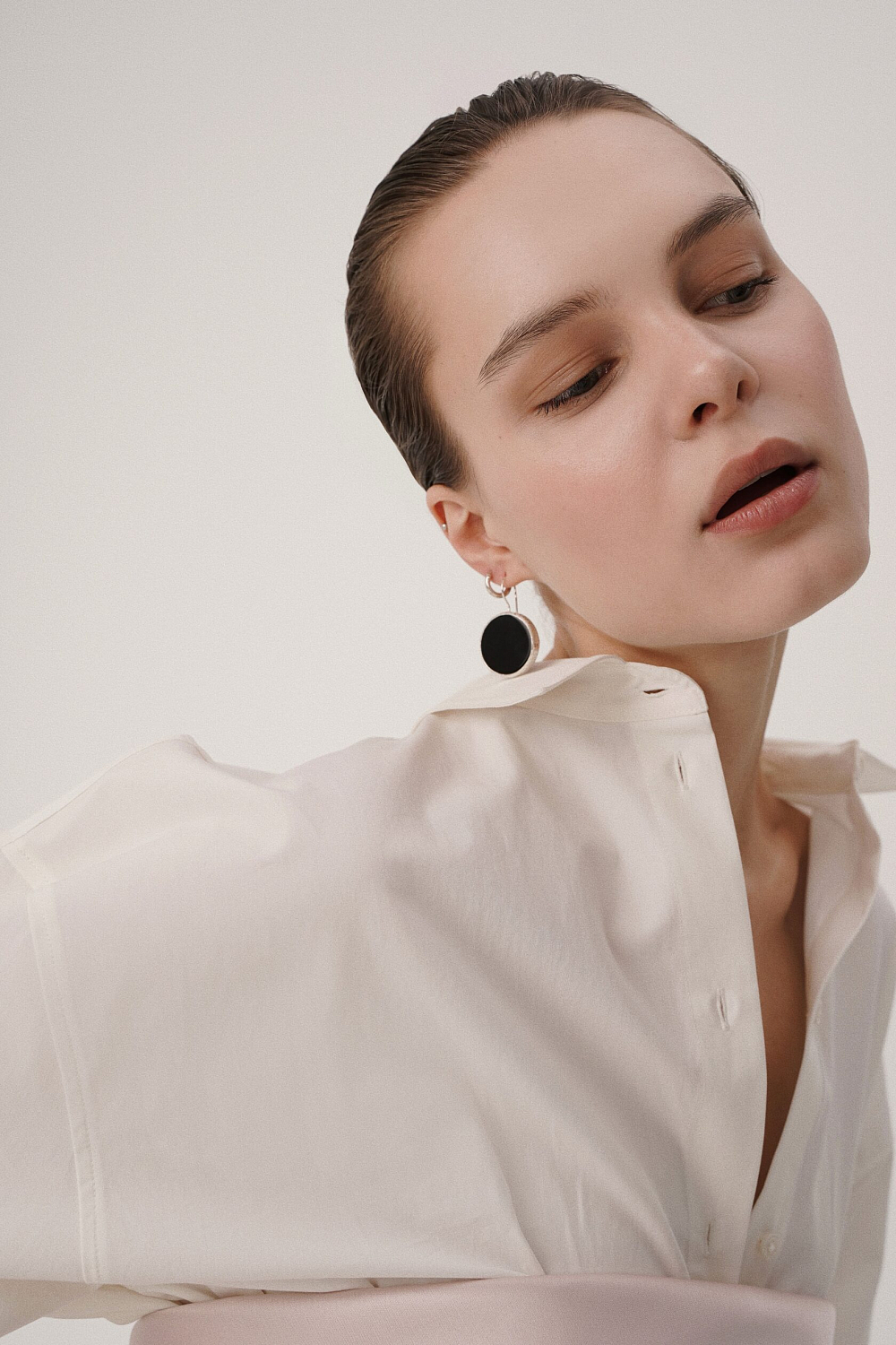 Серьги с плоским чёрным агатом