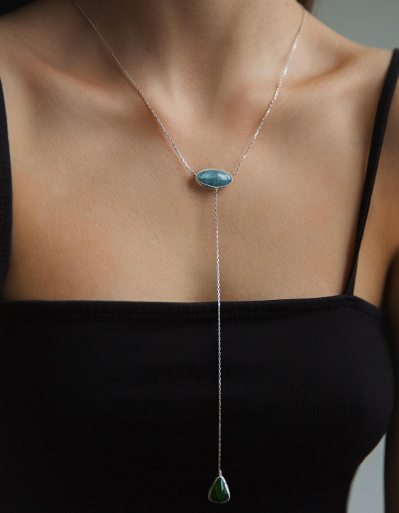 Сотуар с аквамарином и хромдиопсидом