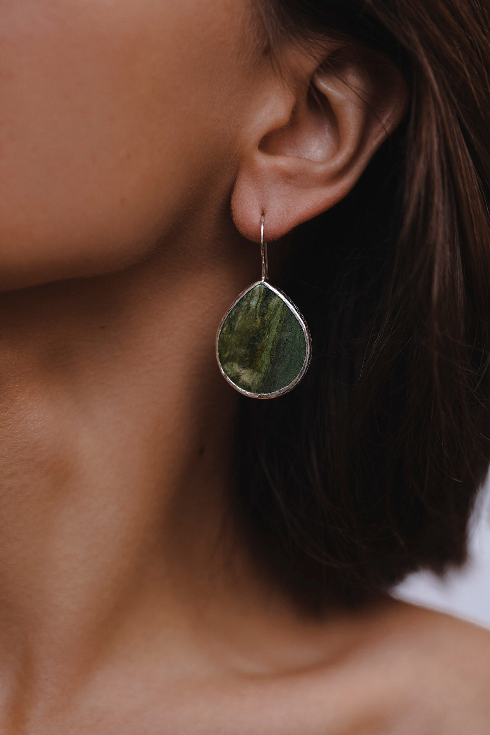 Серьги с лиственитом