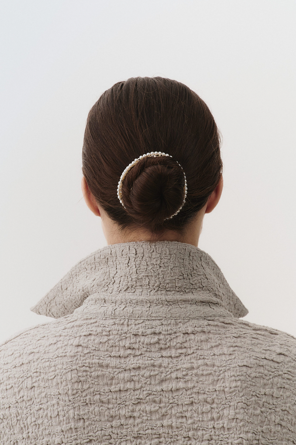 Жемчужная нить с бусинами