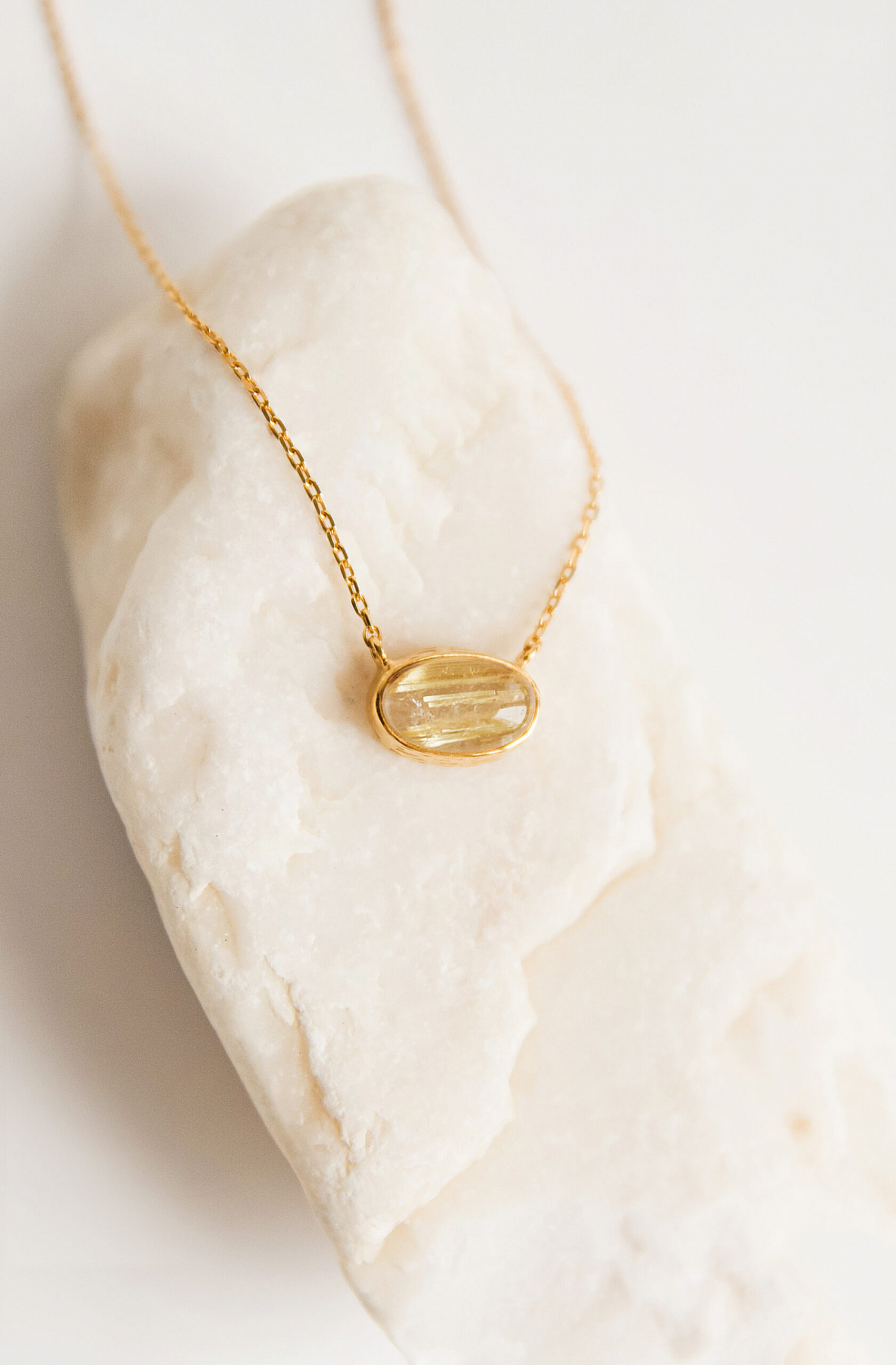 Подвеска с рутиловым кварцем