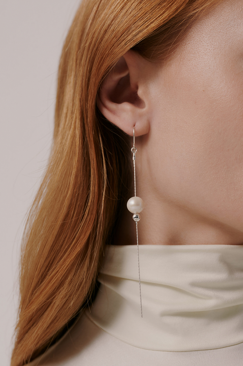 Серьги-цепочки с жемчугом и серебряной бусиной