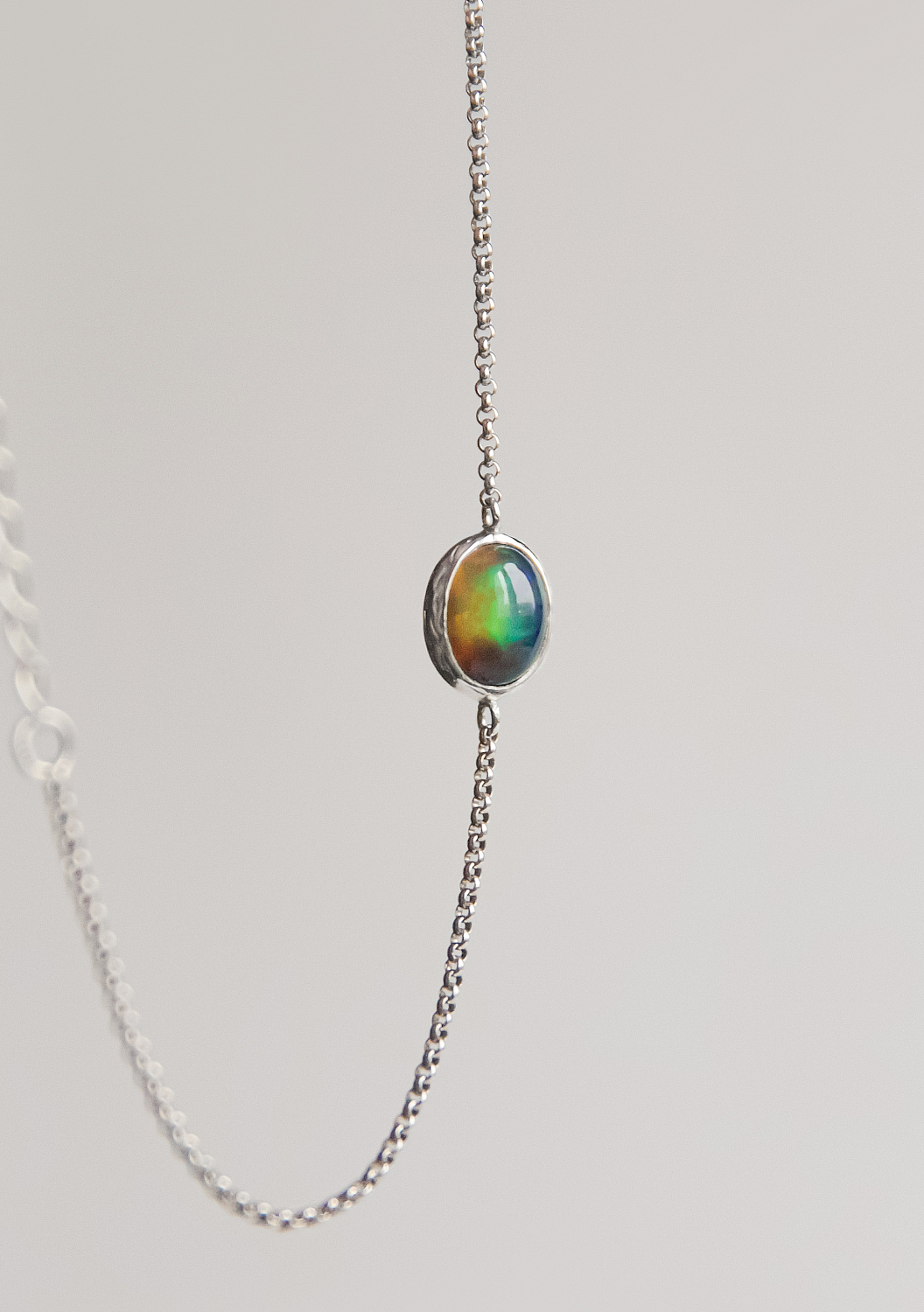 Браслет с эфиопским опалом