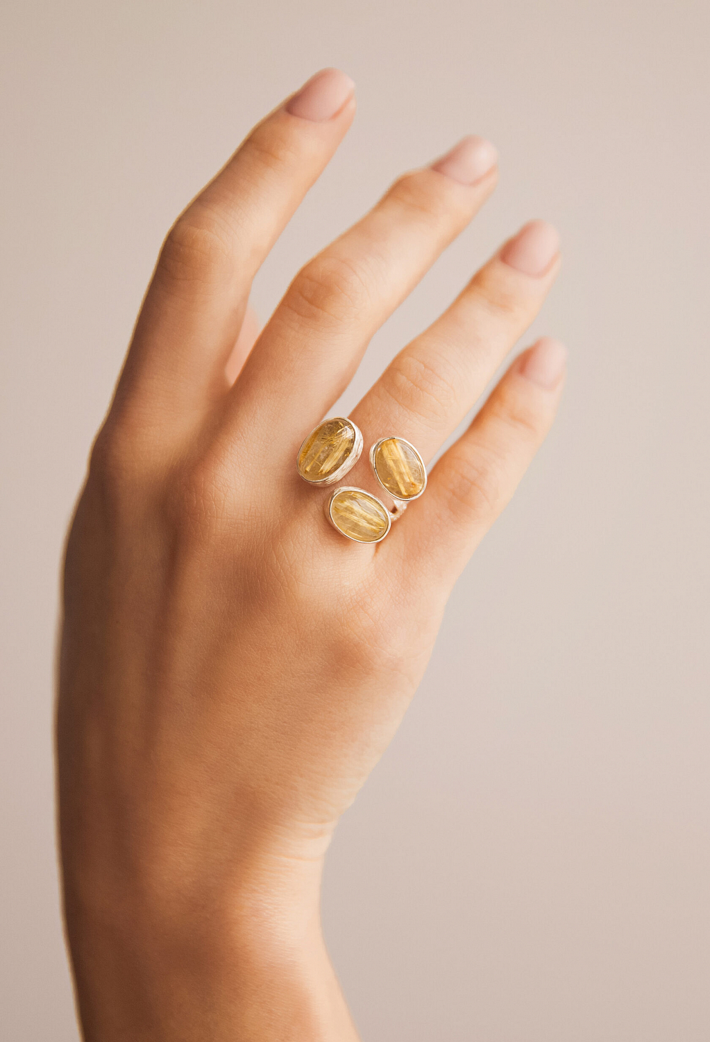 Кольцо с рутиловым кварцем