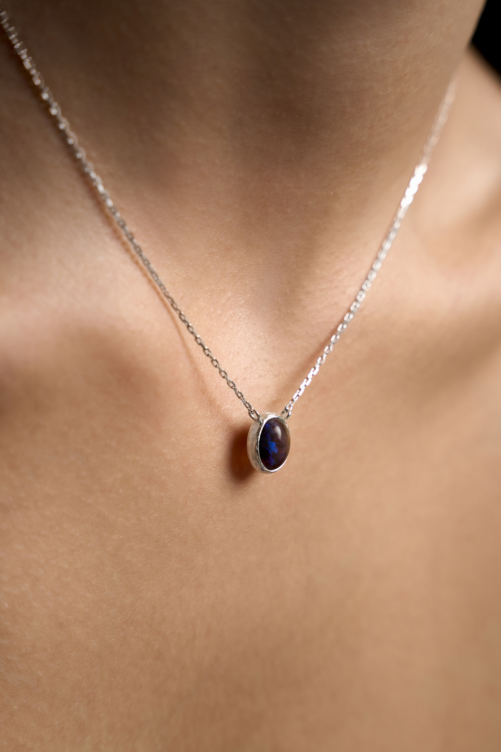 Подвеска с эфиопским опалом