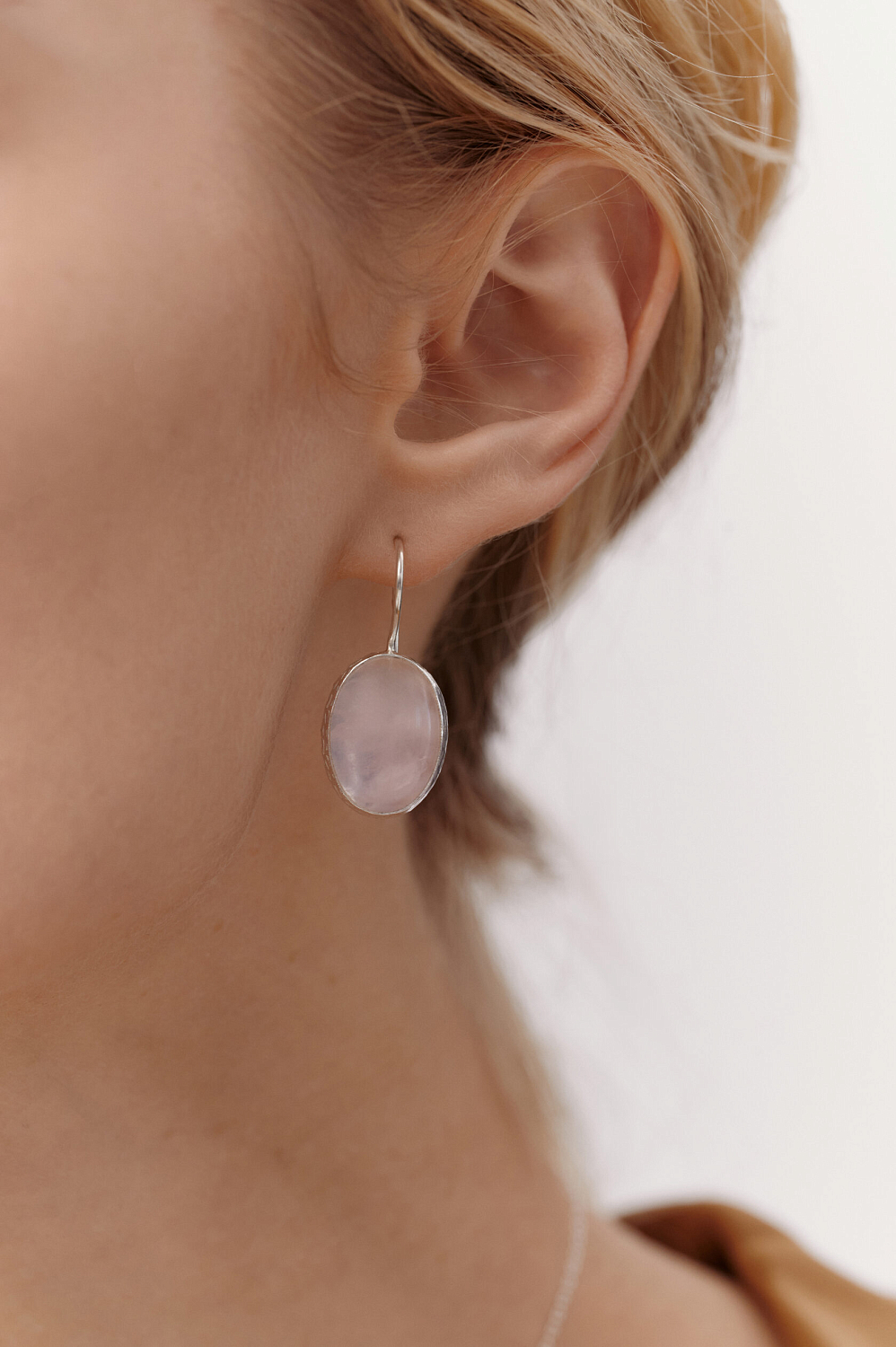 Серьги с розовым кварцем