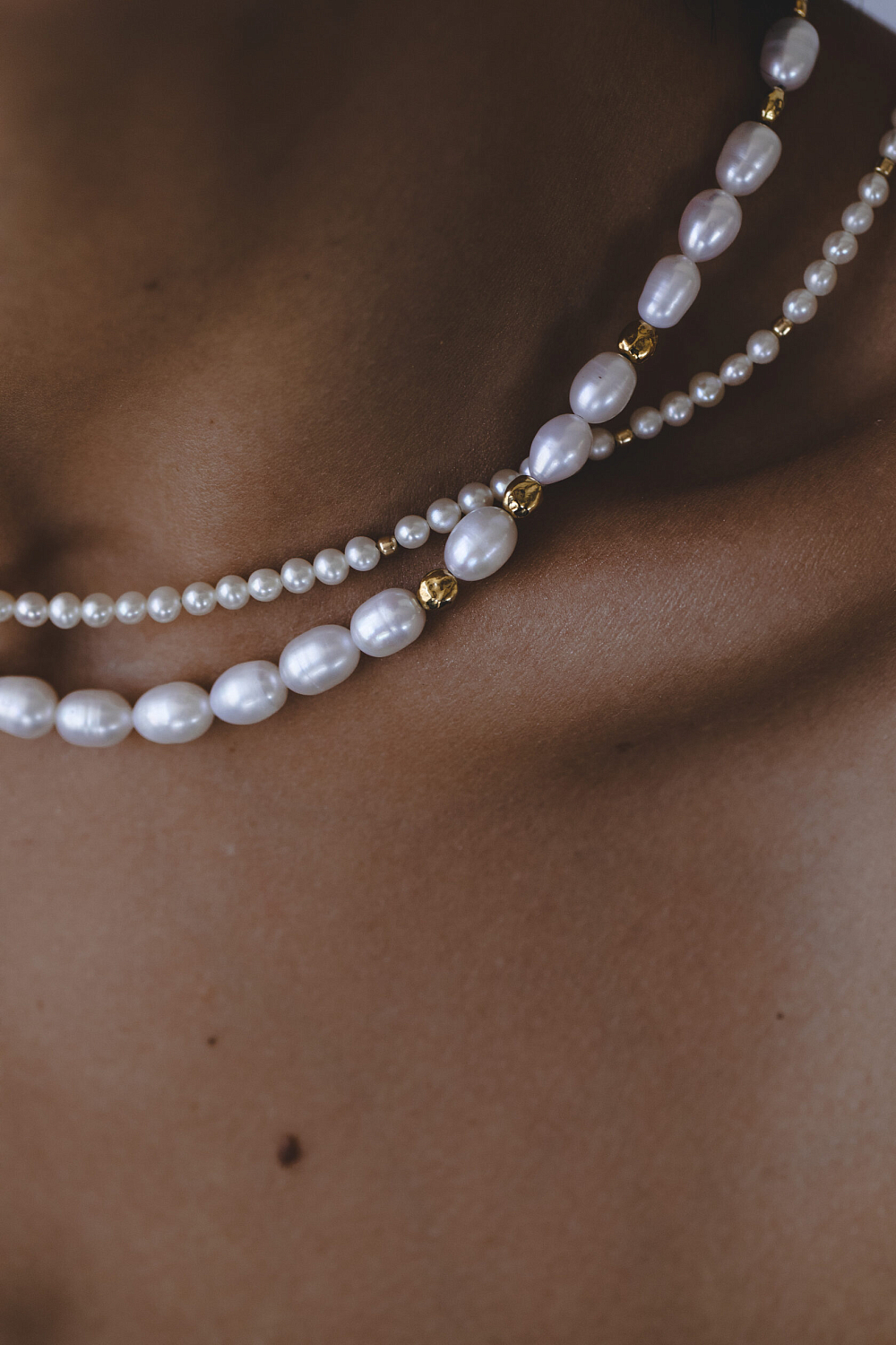 Жемчужная нить с бусинами