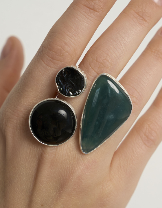 Кольцо с морским офитом, шпинелью и черным агатом