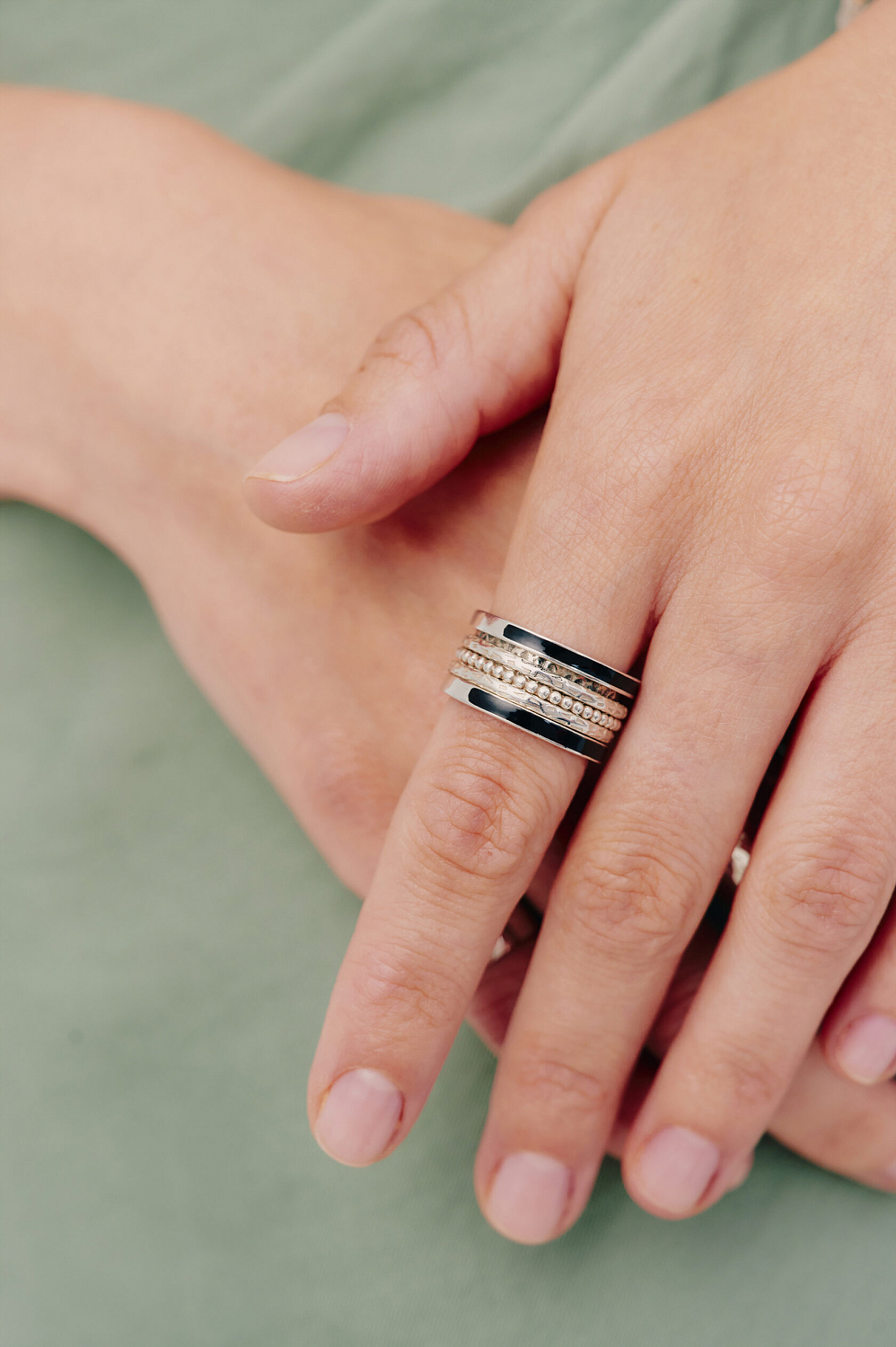 Кольцо-спинер с эмалью