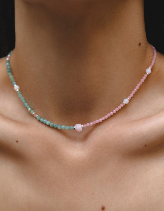 Фенечка Айни