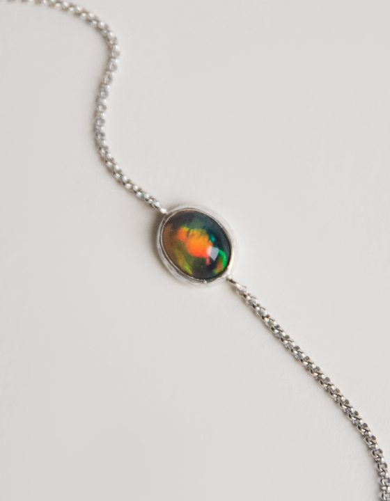 Браслет с эфиопским опалом