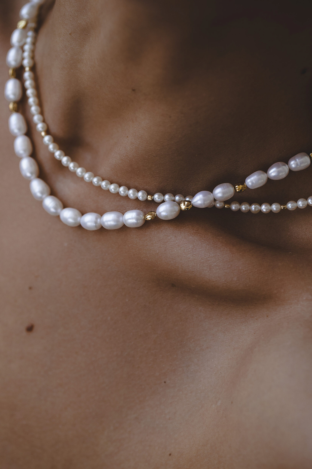 Жемчужная нить с бусинами