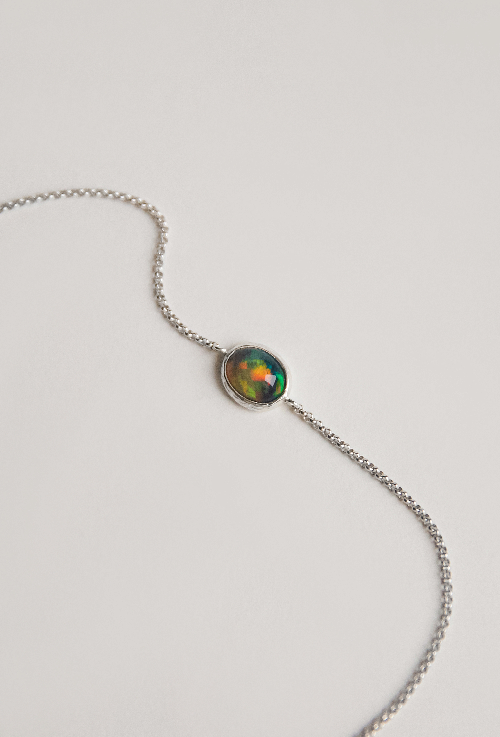 Браслет с эфиопским опалом