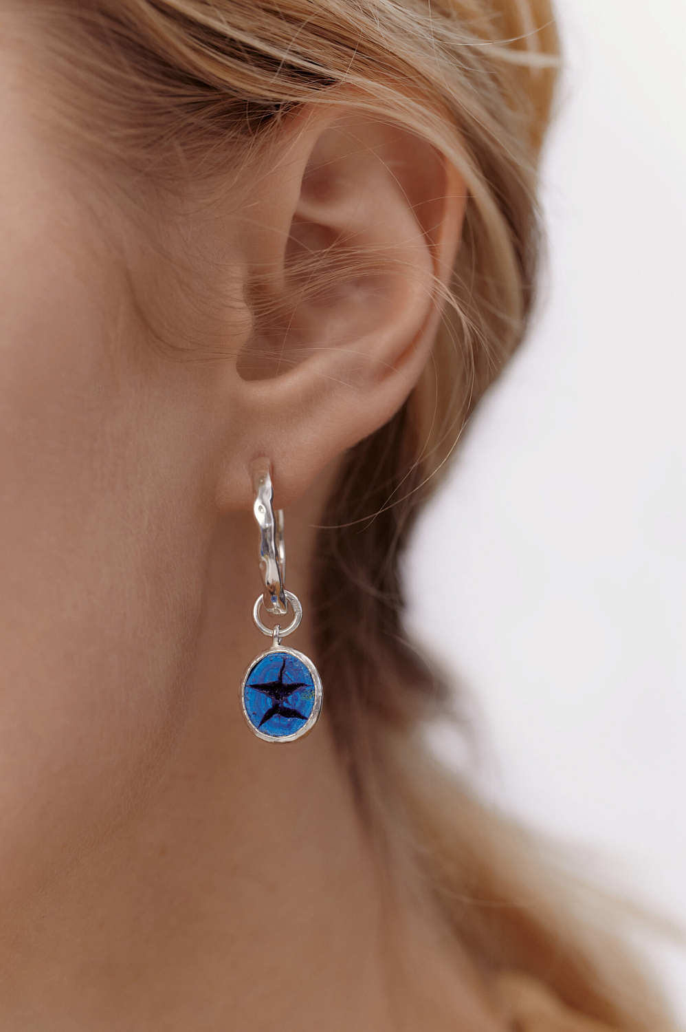 Серьги-пусеты с азуритом