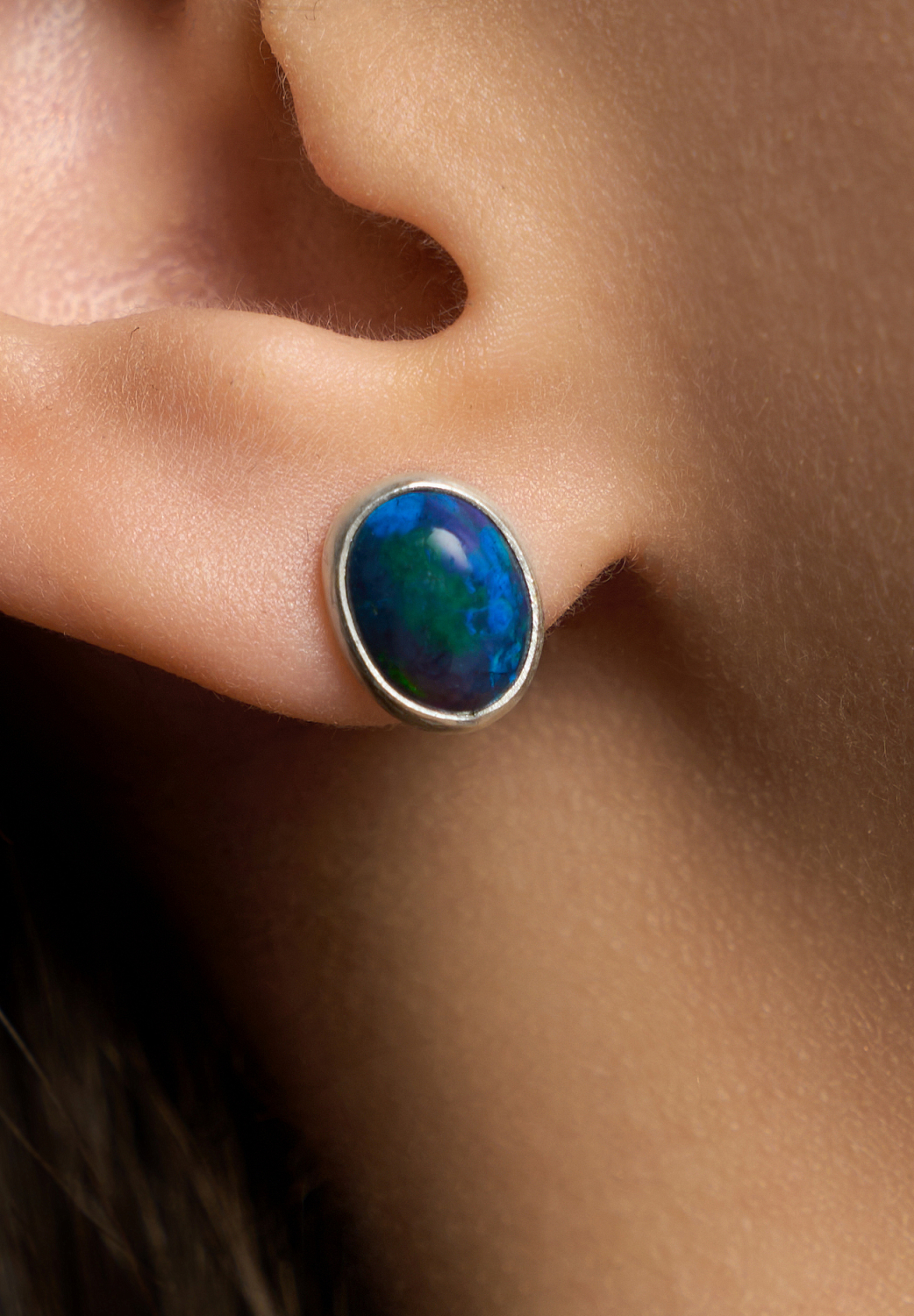 Пусеты с эфиопским опалом