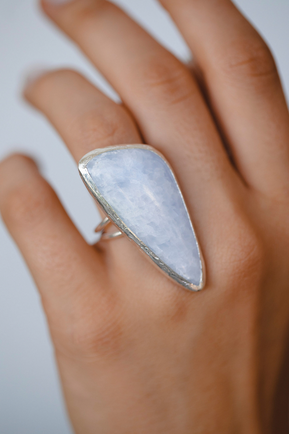 Кольцо с кальцитом