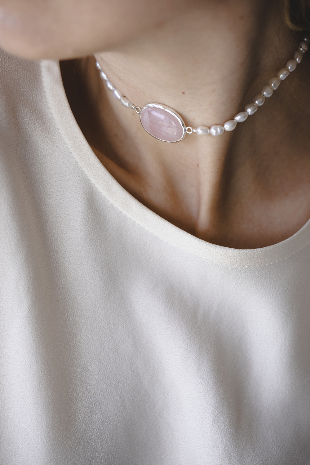 Чокер Луна с розовым кварцем