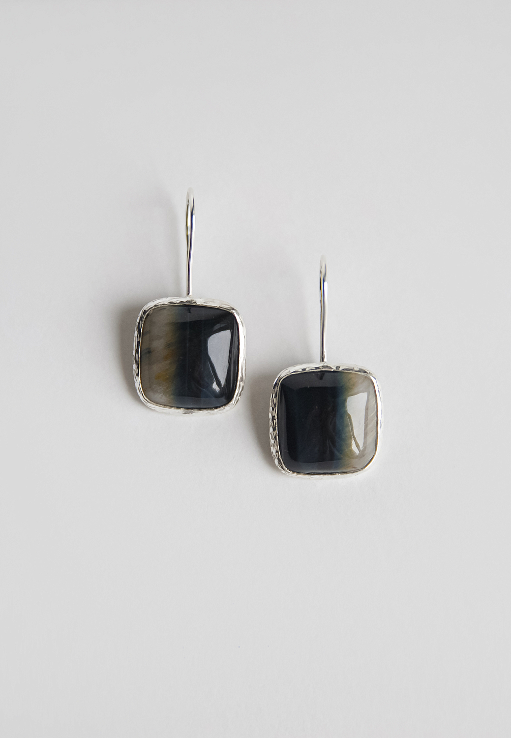 Серьги с соколиным глазом с кремнием