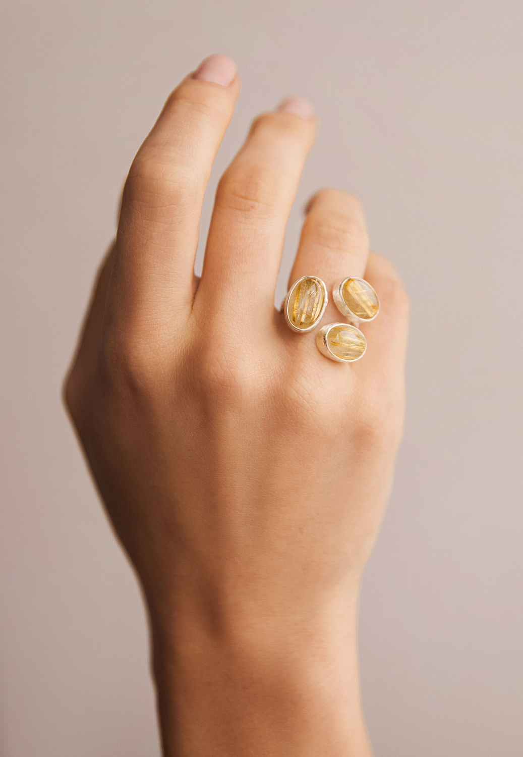 Кольцо с рутиловым кварцем