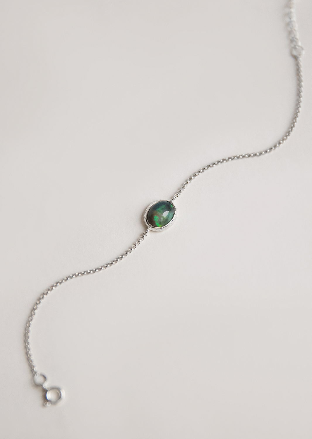 Браслет с эфиопским опалом