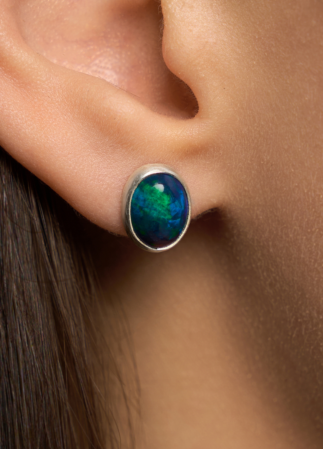 Пусеты с эфиопским опалом