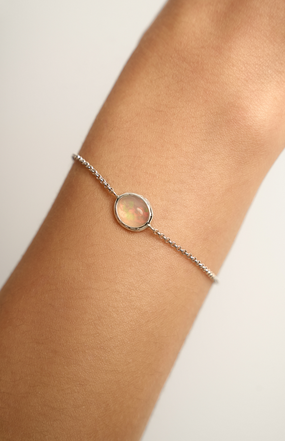 Браслет с эфиопским опалом