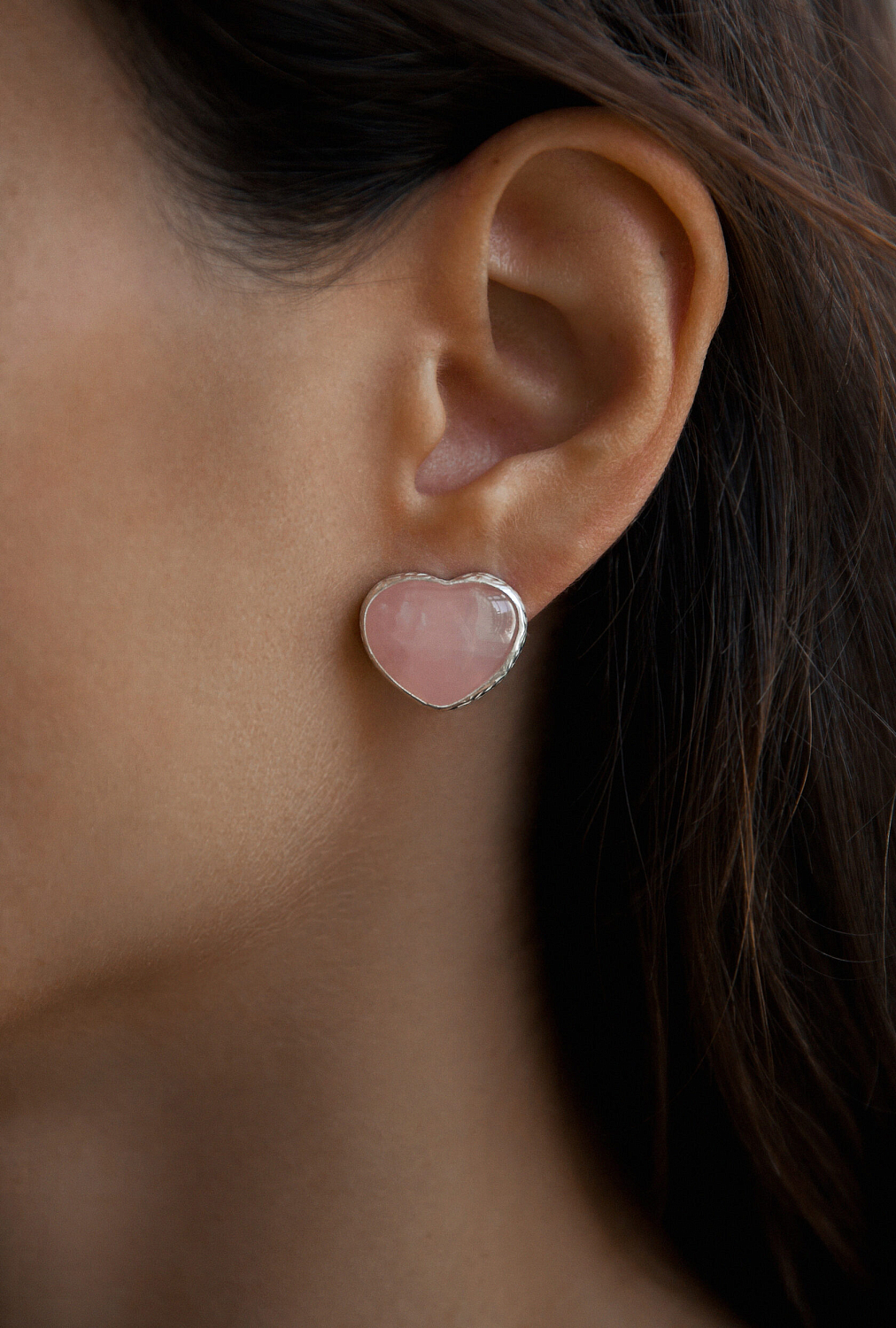 Пусеты с розовым кварцем