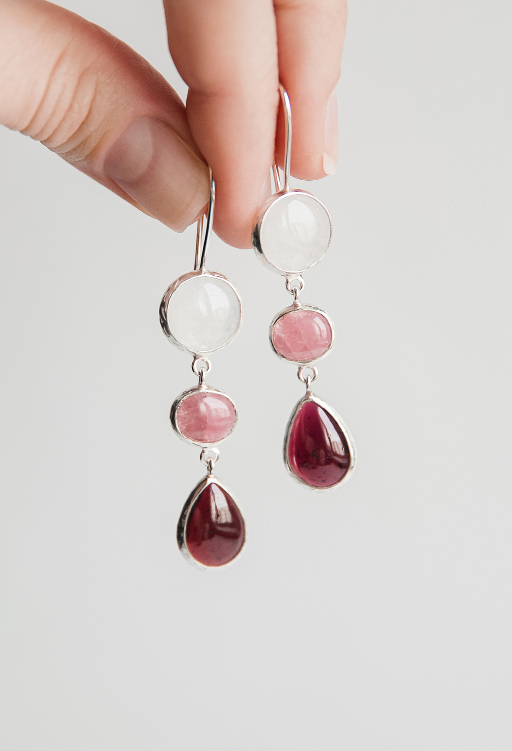 Серьги с горным хрусталем, турмалином и гранатом