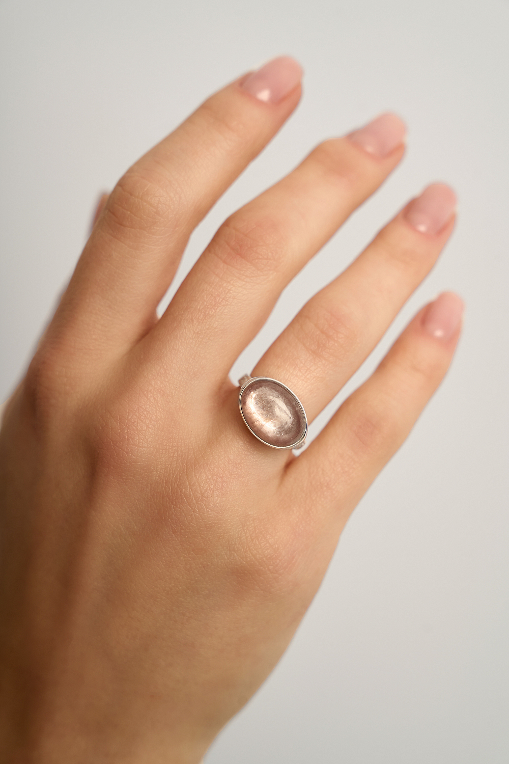 Кольцо с лепидолитом