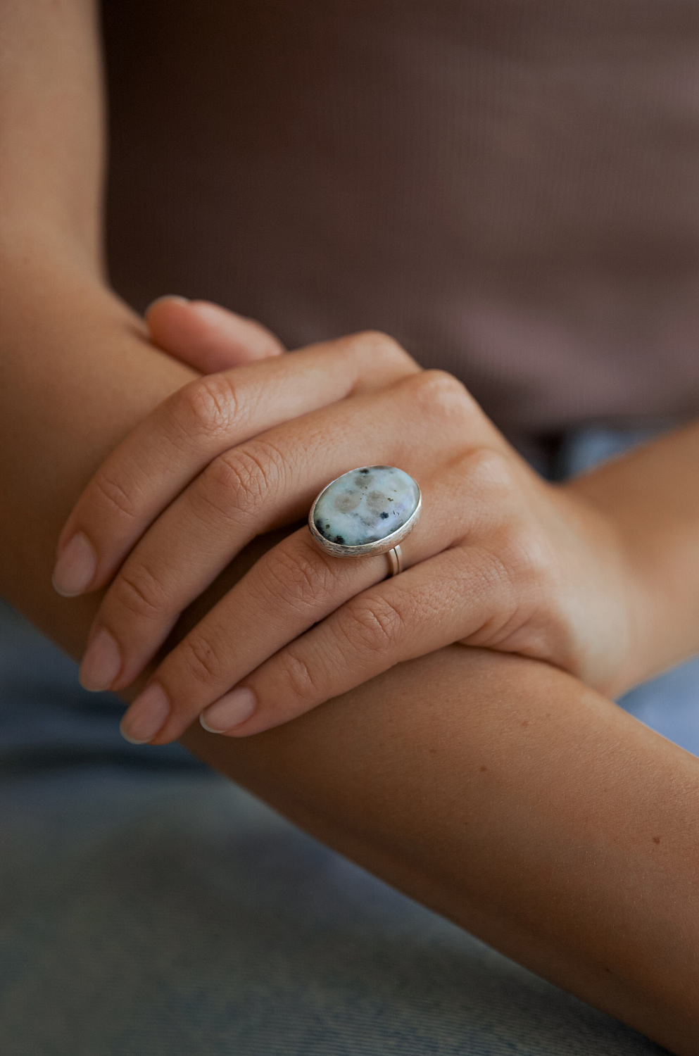 Кольцо с амазонитовым пегматитом