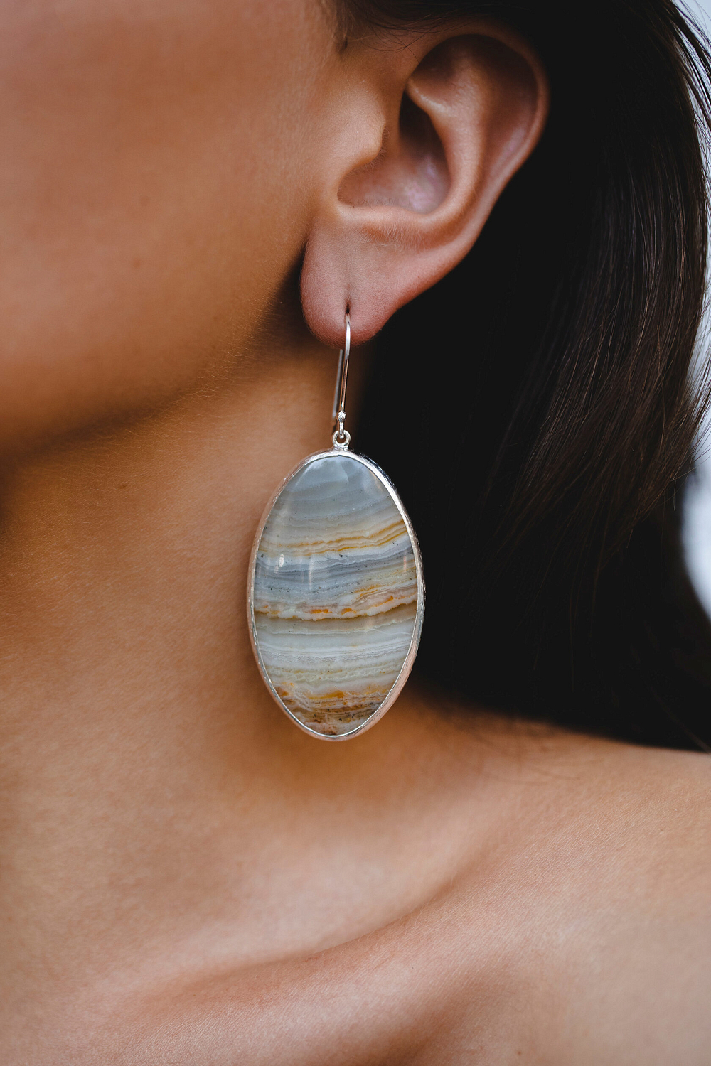 Серьги с бериллом и агатом переливтом