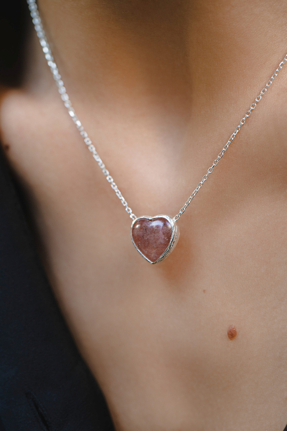 Подвеска с клубничным кварцем