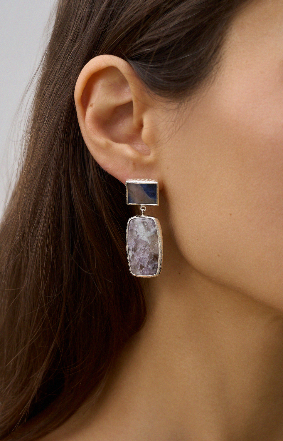 Серьги с содалитом и лепидолитом